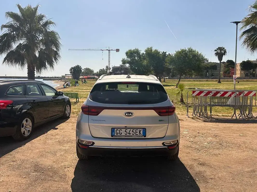 Usata Kia Sportage 136 CV (100 kW) 2021 Argento SUV