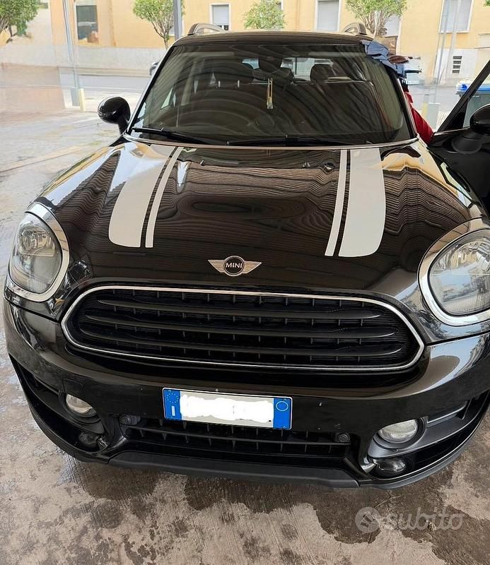 Nero Usata 2017 Mini Cooper D Countryman SUV | 15.650 € (Cara) - Immagine 1/4