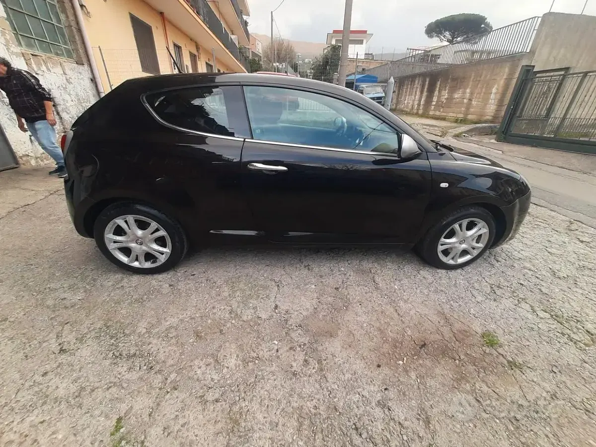 Usado Alfa Romeo MiTo Distinctive 155 CV (114 kW) 2009 Negro Utilitario