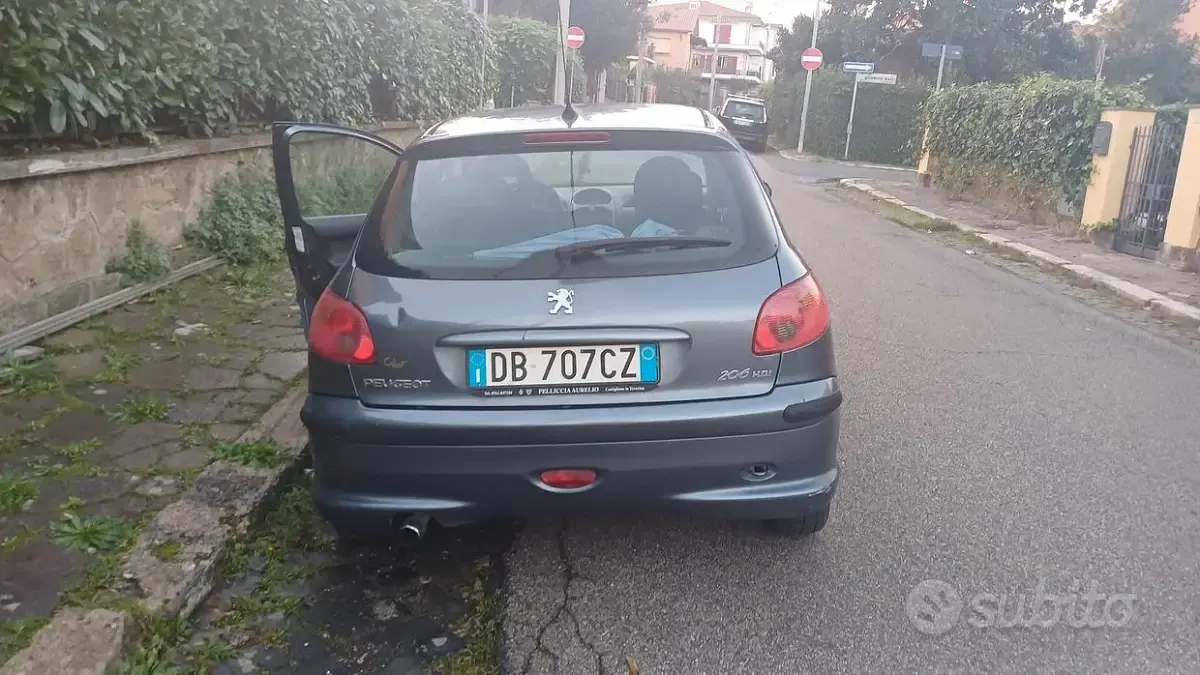 Usata Peugeot 206 68 CV (50 kW) 2006 Berlina