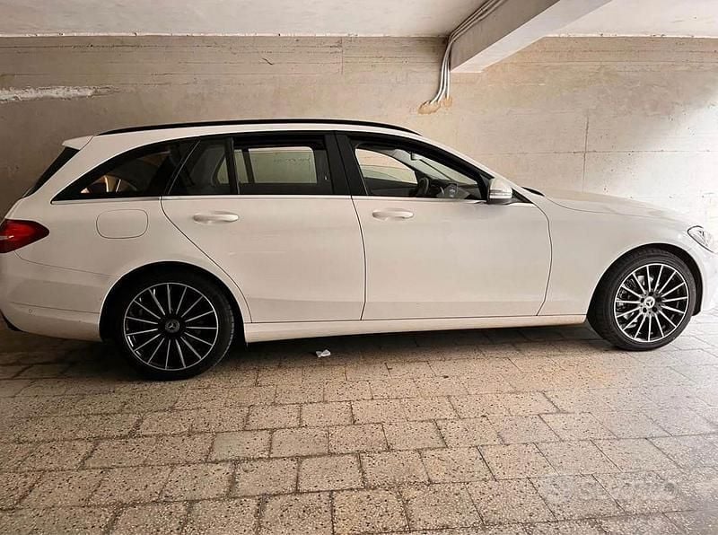 Usata Mercedes C220 170 CV (125 kW) 2017 Bianco Station wagon