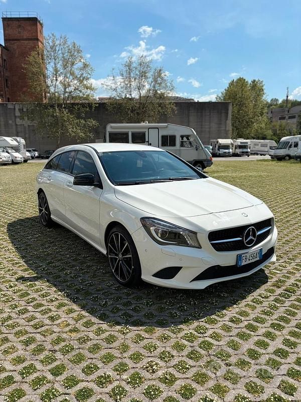Usata Mercedes CLA220 177 CV (130 kW) 2015 Bianco Berlina