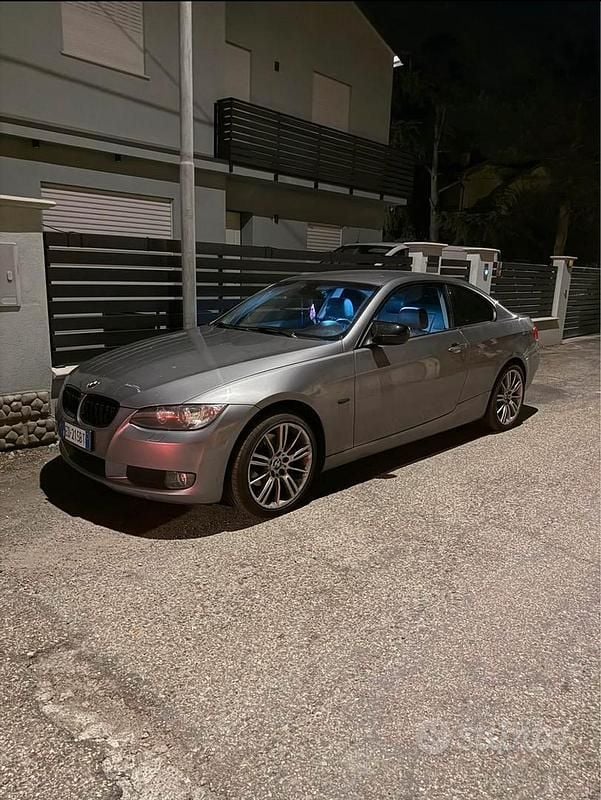 Usata BMW 320 M Sport 2010 Grigio Coupé