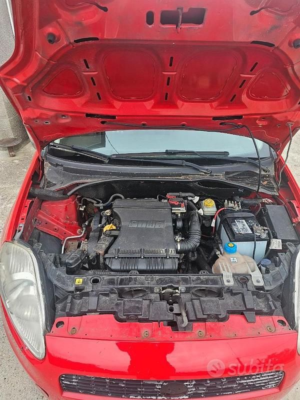 Usata Fiat Punto 65 CV (47 kW) 2007 Utilitaria