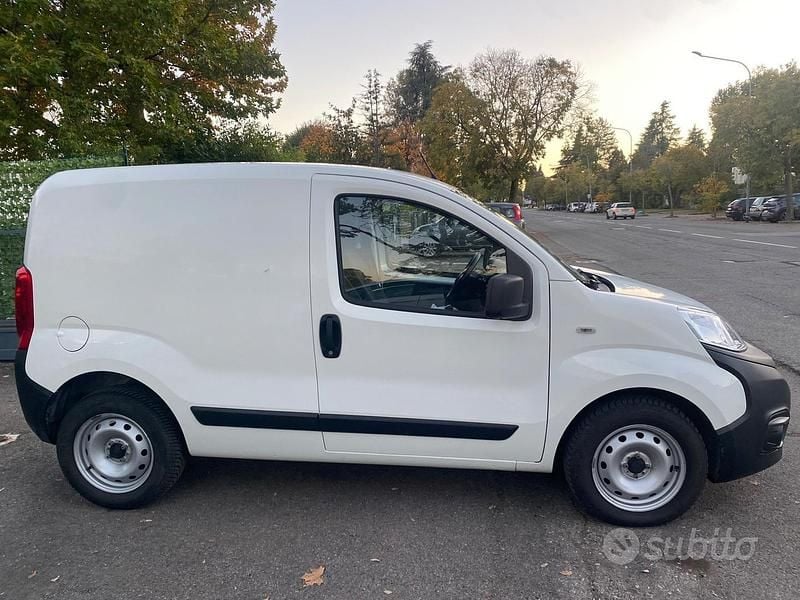 Usata Fiat Fiorino Trekking 80 CV (58 kW) 2021 Bianco Monovolume
