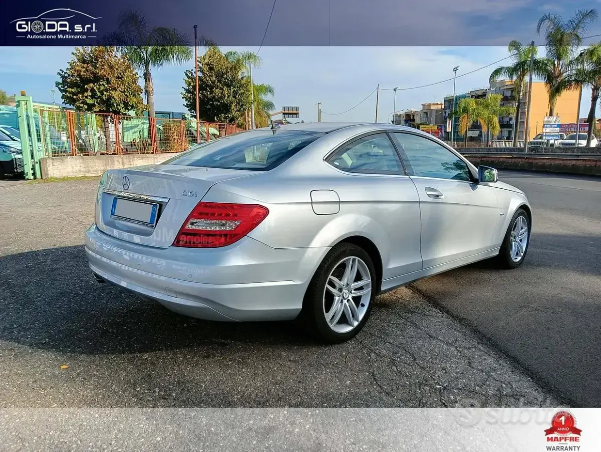 Occasion Mercedes C220 Avantgarde 170 ch (125 kW) 2012 Gris Berline