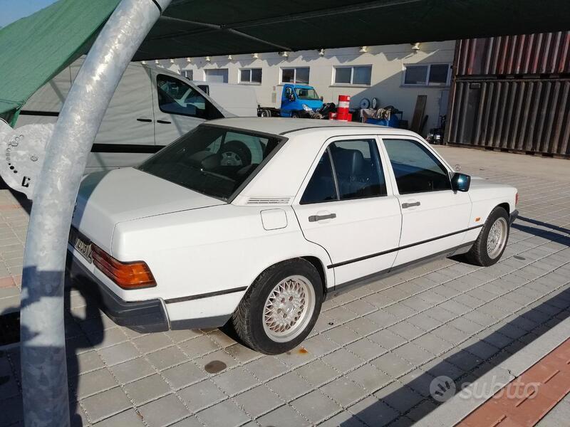 Usato 1988 Mercedes 190 2.0 Diesel 72 CV (2.800 €)