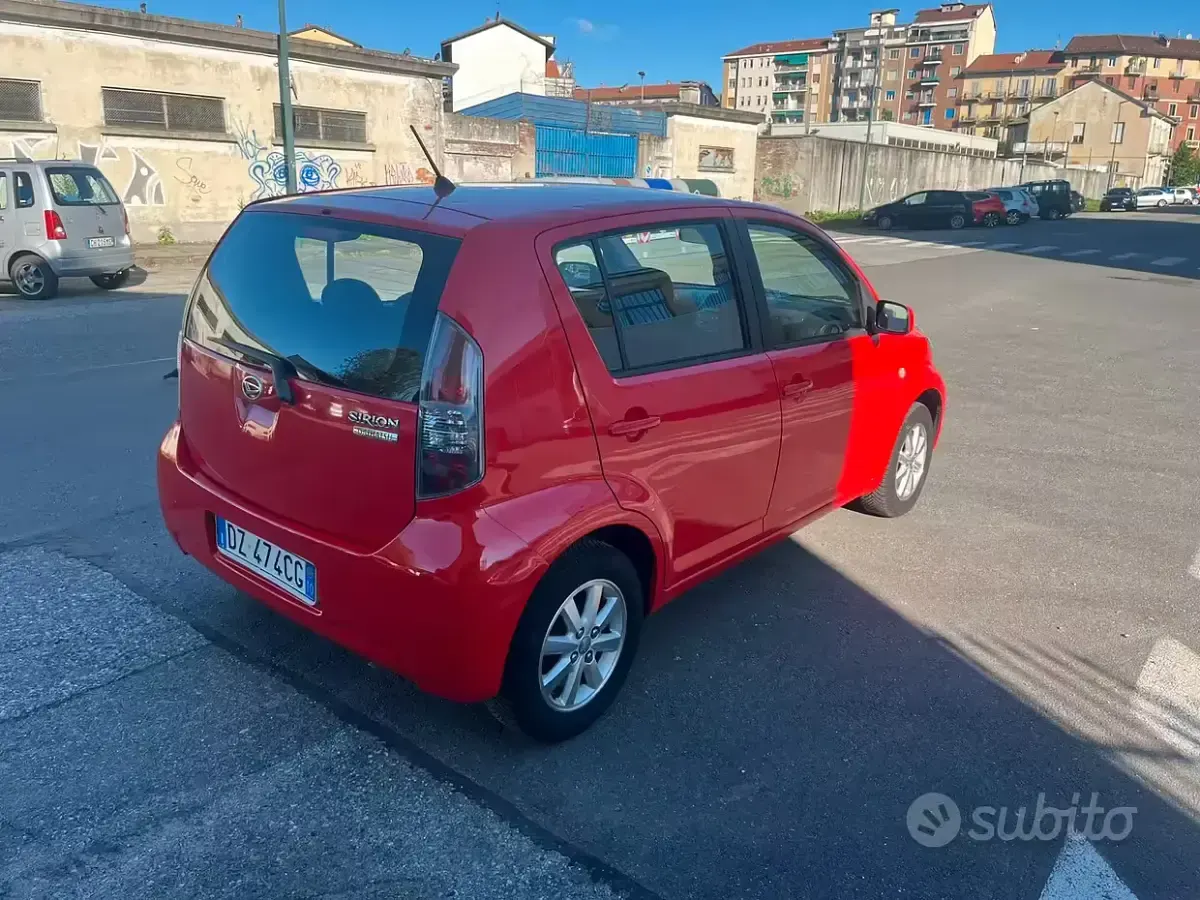 Usata Daihatsu Sirion 87 CV (63 kW) 2009 Utilitaria