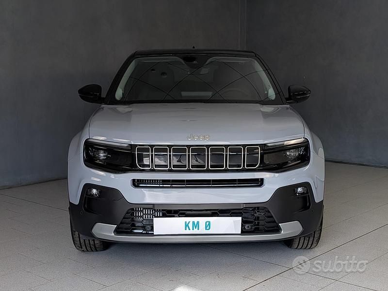 Nuova Jeep Avenger Summit 100 CV (73 kW) 2025 Grigio SUV