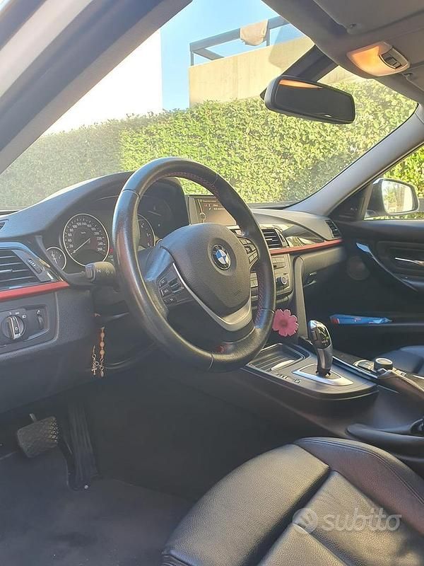 Usata BMW 318 Sport Line 143 CV (105 kW) 2013 Station wagon
