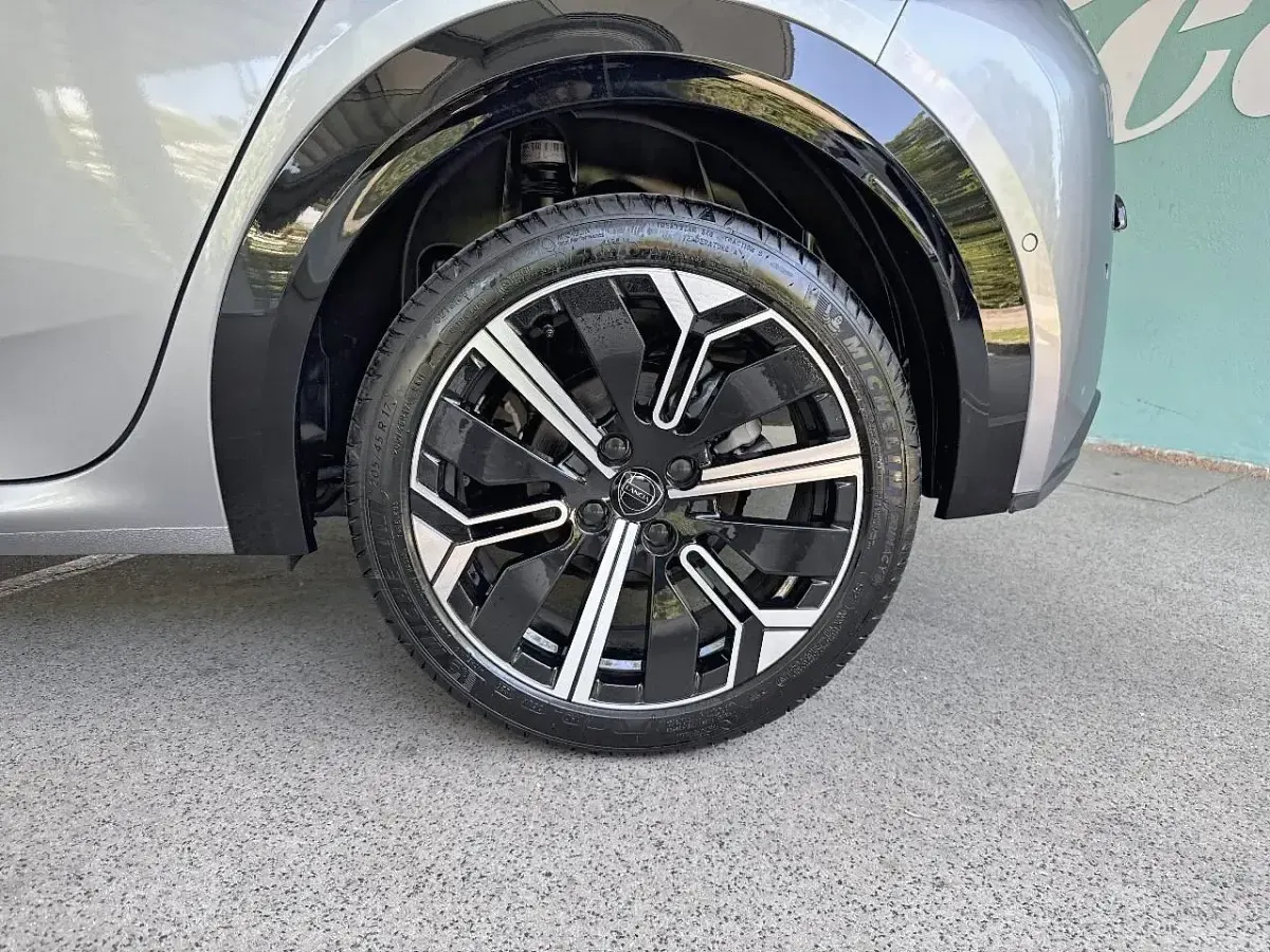Usata Lancia Ypsilon 101 CV (74 kW) 2025 Grigio Utilitaria