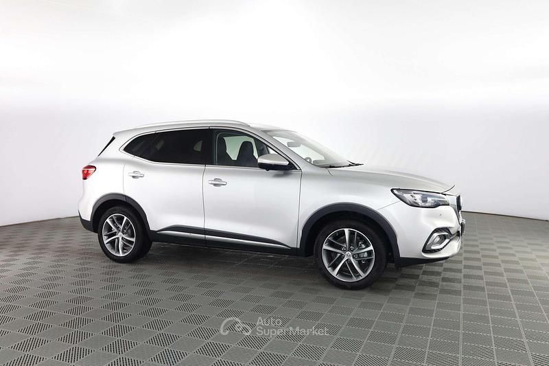 Usata MG HS Luxury 162 CV (119 kW) 2023 Argento SUV