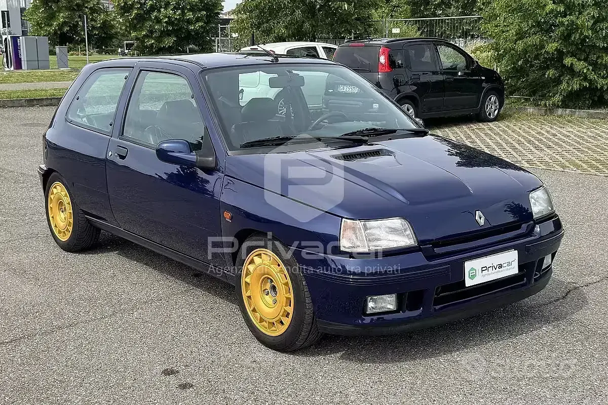 Usata Renault Clio 135 CV (99 kW) 1995 Blu Utilitaria