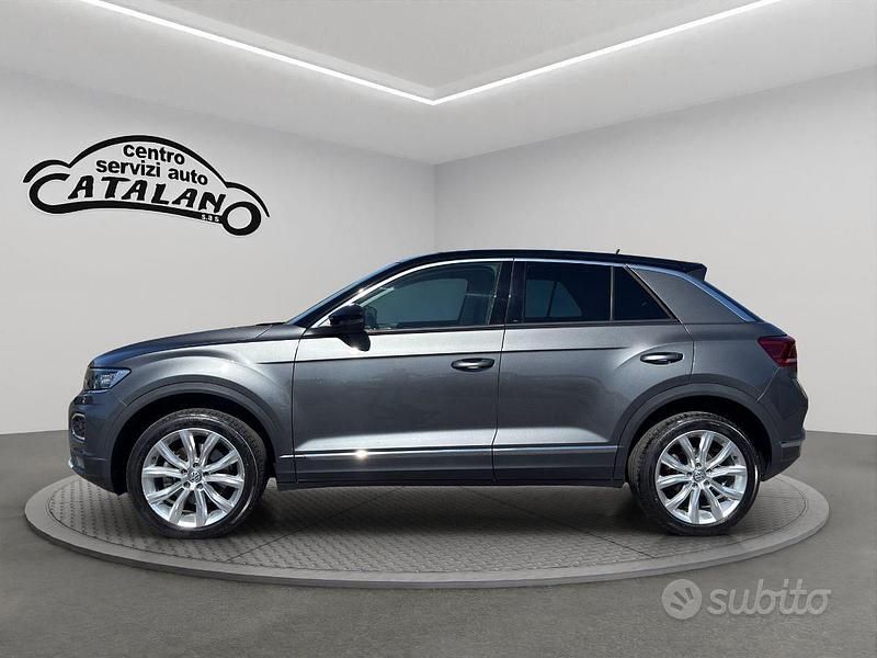 Usata VW T-Roc Advance 116 CV (85 kW) 2018 Grigio SUV