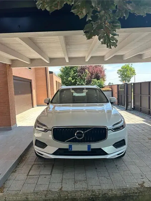 Usata Volvo XC60 Business Edition 190 CV (139 kW) 2020 Bianco SUV