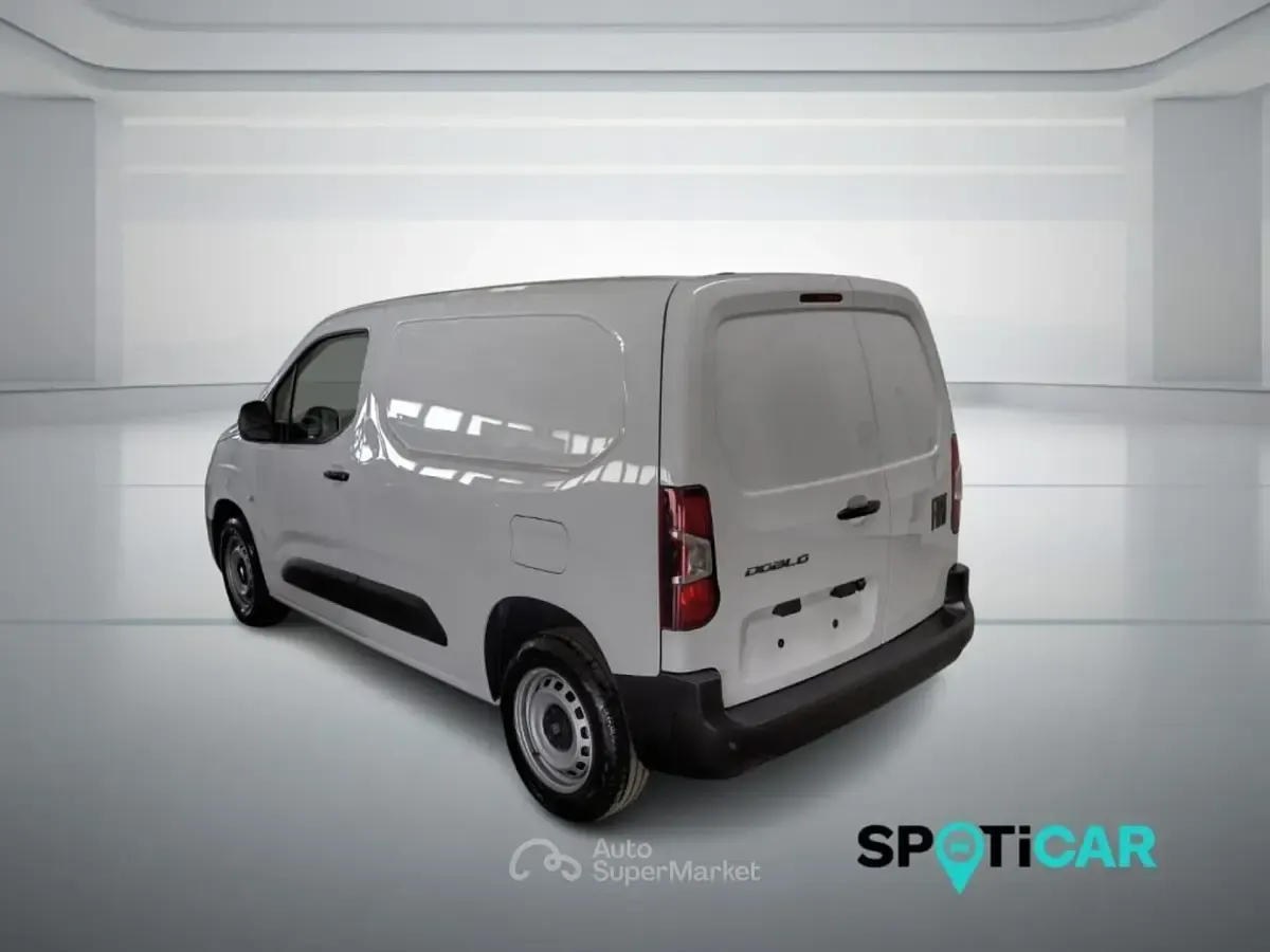 Uusi Fiat Doblò 101 HP (74 kW) 2026 Valkoinen Tila-auto