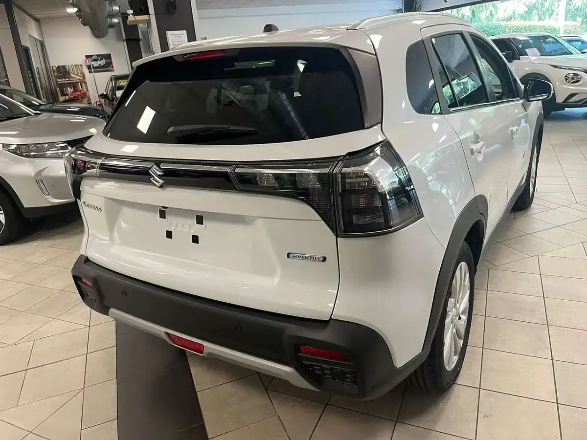 Gebraucht Suzuki SX4 S-Cross 129 PS (94 kW) 2025 Weiß SUV