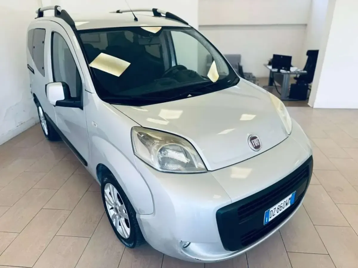 Usata Fiat Qubo Dynamic 75 CV (55 kW) 2010 Argento Monovolume