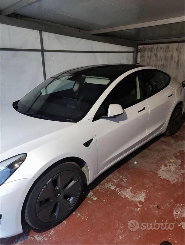 Usata Tesla Model 3 Standard Range 208 kW (283 CV) 2021 Bianco Berlina