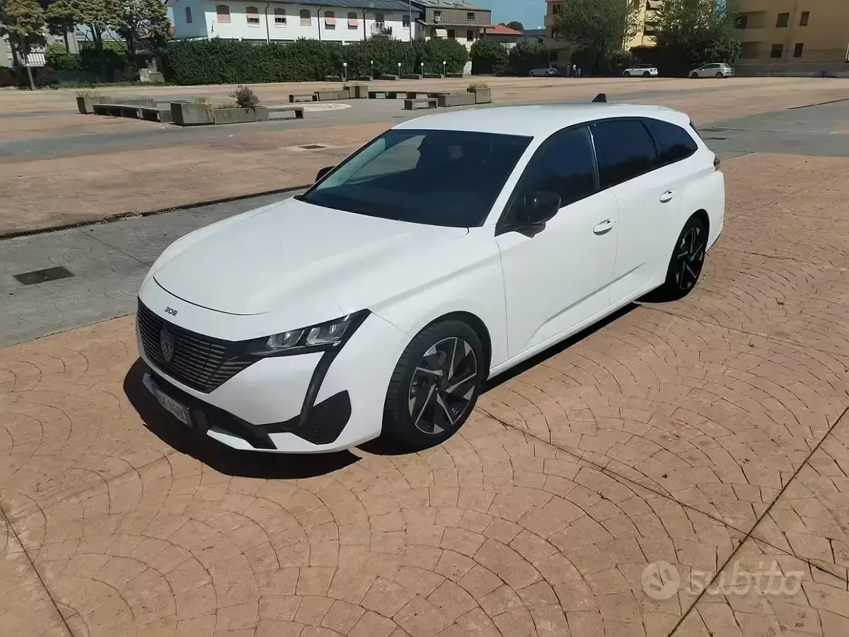 Usata Peugeot 308 Allure 131 CV (96 kW) 2022 Bianco Station wagon