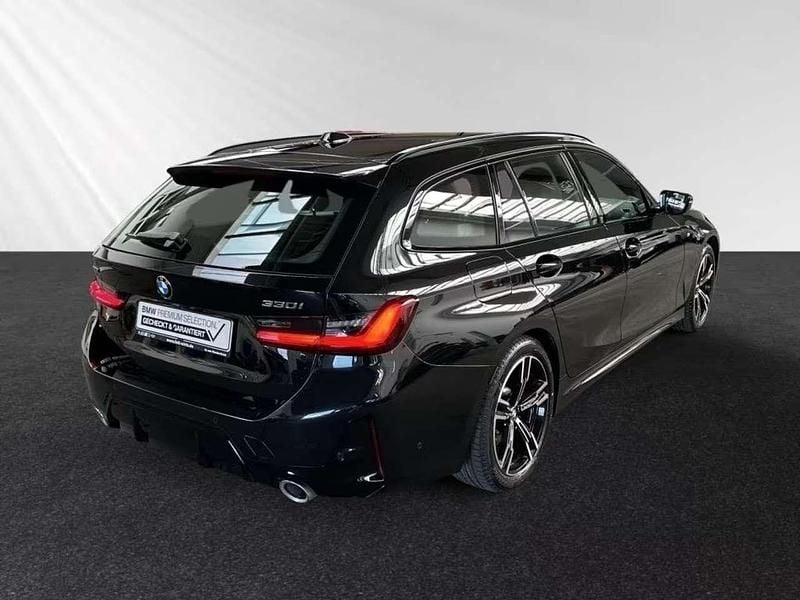 Usata BMW 330 M Sport 245 CV (180 kW) 2024 Zaffiro nero Station wagon