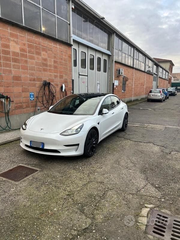 Usata Tesla Model 3 Performance 155 kW (211 CV) 2021 Bianco Berlina