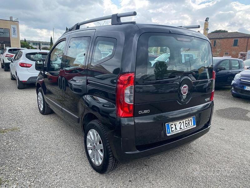 Käytetty Fiat Qubo Dynamic 77 HP (56 kW) 2014 Musta Tila-auto