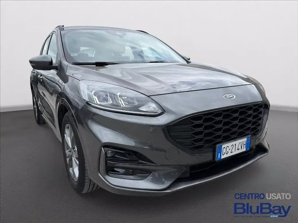 Begagnad Ford Kuga ST-Line X 120 HK (88 kW) 2022 Grå SUV