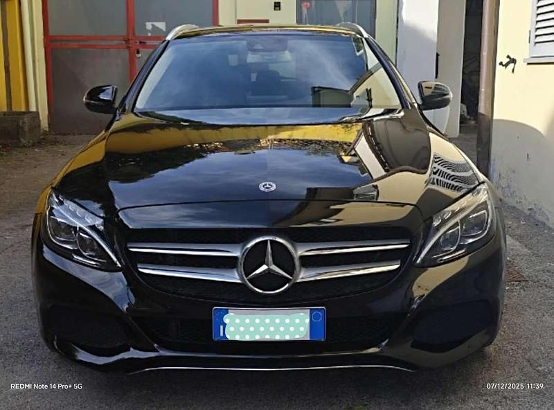 Usata Mercedes C220 170 CV (125 kW) 2018 Nero Station wagon