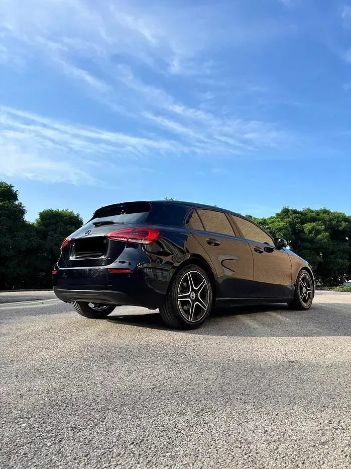Usata Mercedes A180 136 CV (100 kW) 2020 Nero Berlina