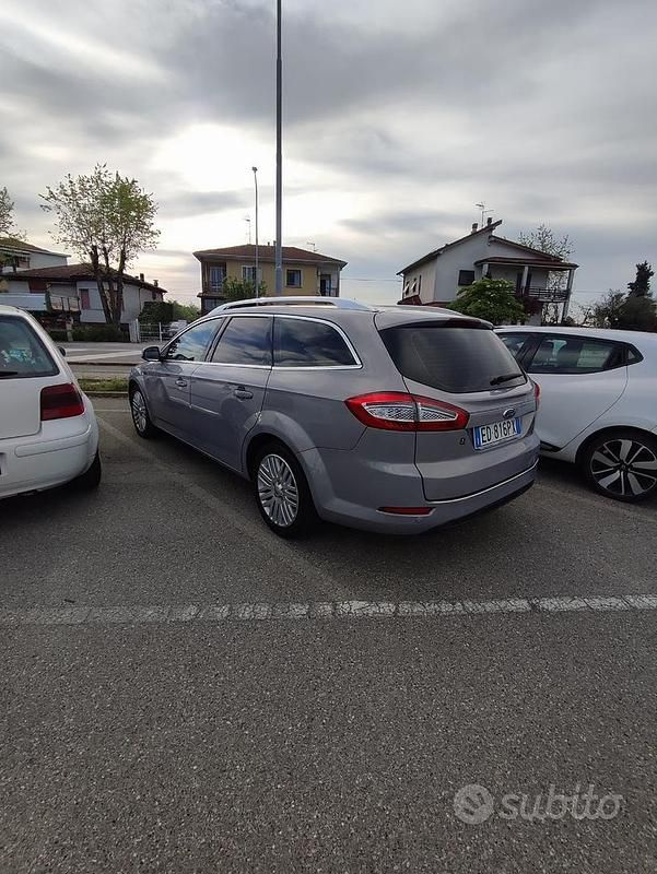 Usata Ford Mondeo 163 CV (119 kW) 2012 Grigio Station wagon