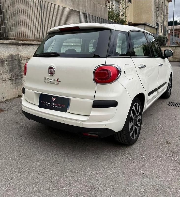 Usata Fiat 500L Business 120 CV (88 kW) 2017 Bianco Monovolume