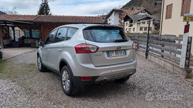 Usata Ford Kuga 136 CV (100 kW) 2009 SUV