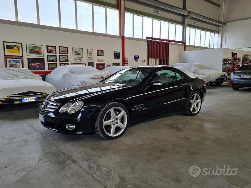 Usata Mercedes SL500 Chrome 387 CV (284 kW) 2006 Nero Cabrio
