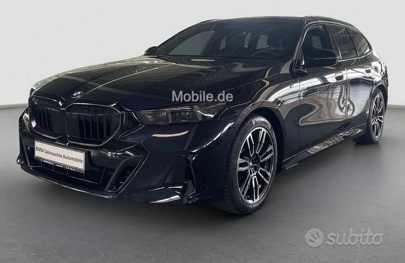 Nero Usata 2025 BMW 520 M Sport Station wagon | 48.990 € (Ottimo prezzo) - Immagine 1/4