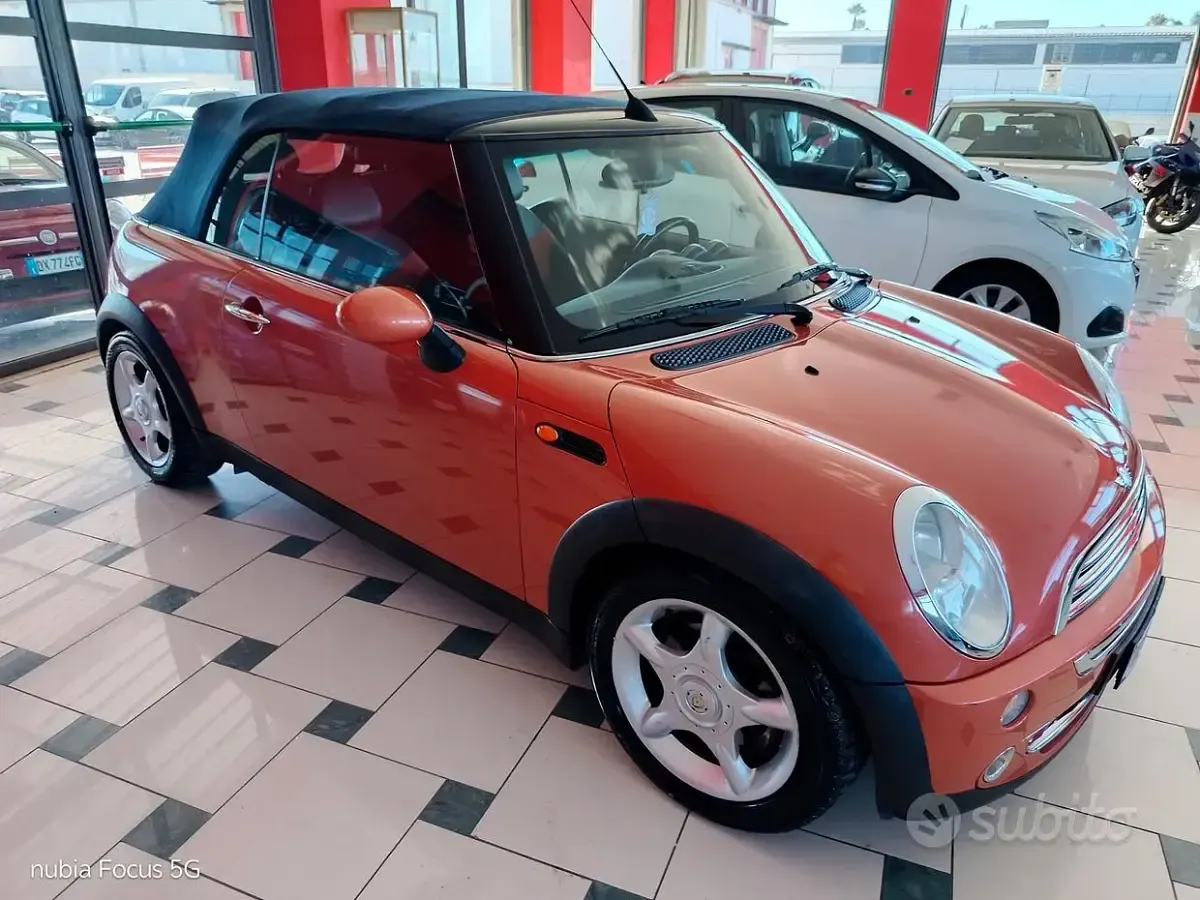 Usata Mini Cooper Cabriolet Hype 116 CV (85 kW) 2006 Cabrio