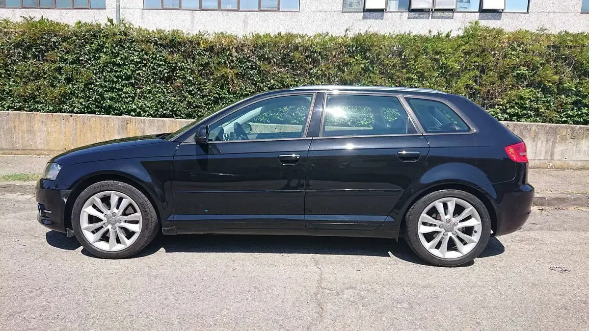 Usata Audi A3 Sportback Ambition 170 CV (125 kW) 2011 Nero Utilitaria