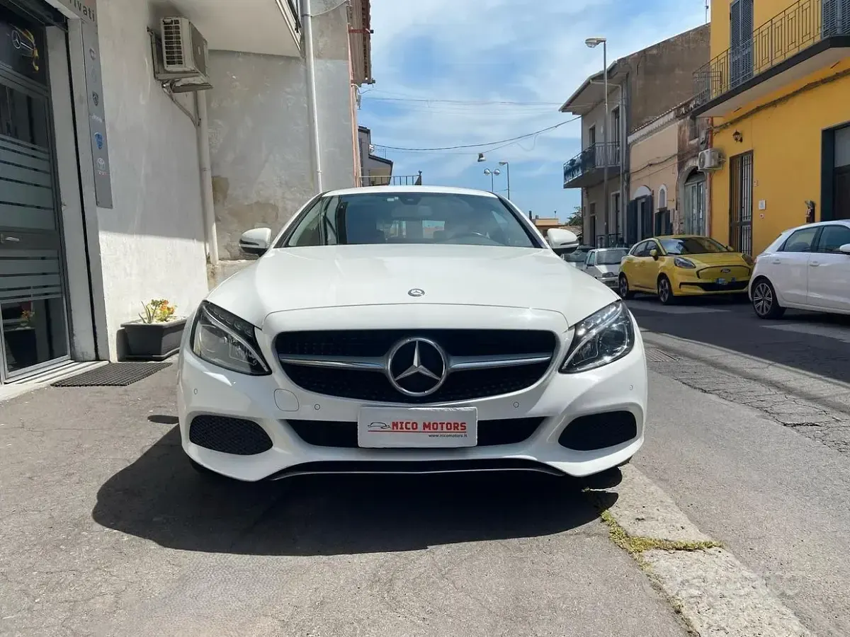 Occasion Mercedes C220 170 ch (125 kW) 2017 Blanc Coupé