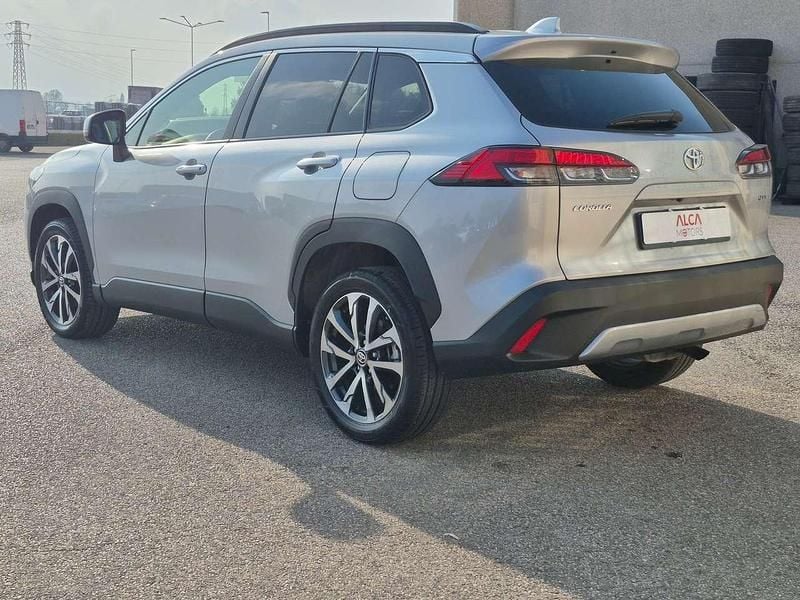 Usata Toyota Corolla Cross Trend 98 CV (72 kW) 2025 Argento SUV