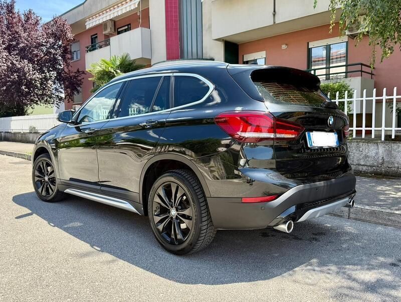 Usata BMW X1 xLine 143 CV (105 kW) 2022 Nero SUV