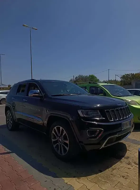 Usata Jeep Grand Cherokee Overland 241 CV (177 kW) 2013 SUV