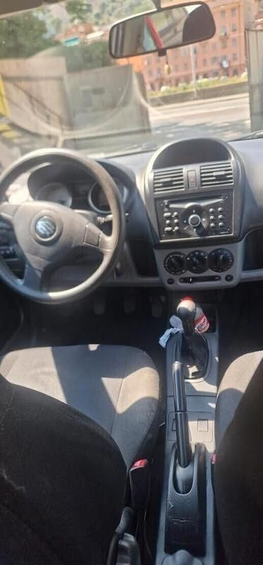 Usata Suzuki Ignis 94 CV (69 kW) 2004 Grigio Utilitaria