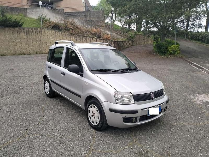 Usata Fiat Panda Classica 69 CV (50 kW) 2012 Argento Utilitaria