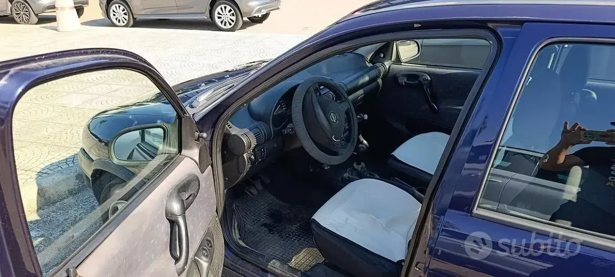 Usata Opel Corsa 54 CV (39 kW) 1999 Berlina