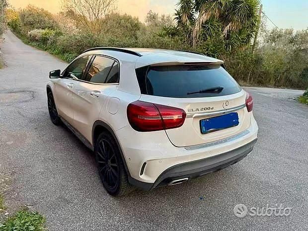 Occasion Mercedes GLA220 Edition 136 ch (100 kW) 2019 Blanc SUV