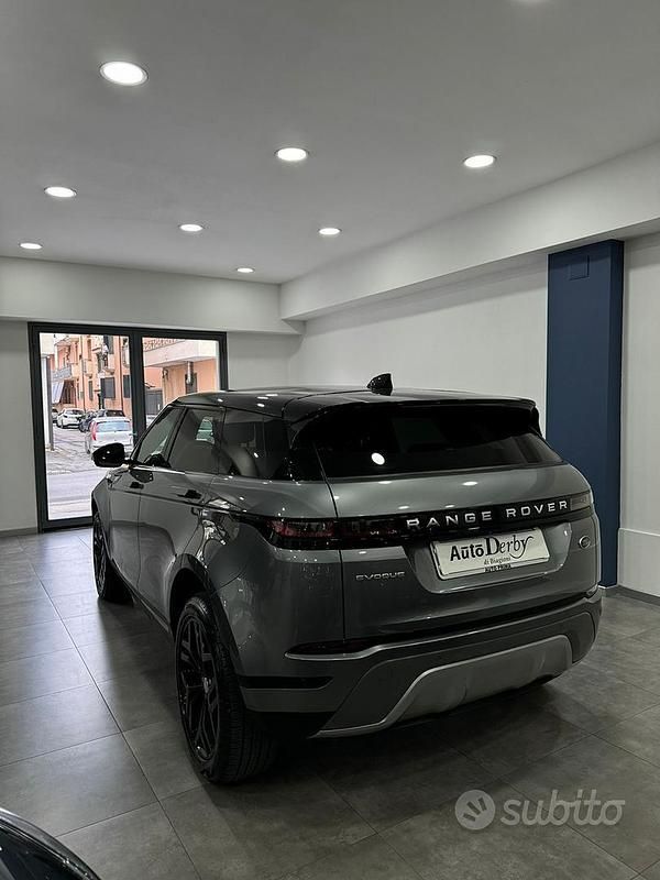 Usata Land Rover Range Rover evoque 200 CV (147 kW) 2021 Grigio SUV