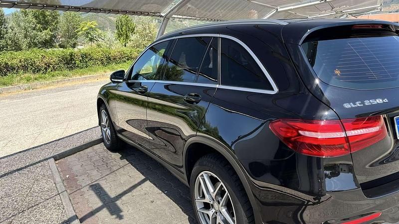 Usata Mercedes GLC250 204 CV (150 kW) 2016 SUV