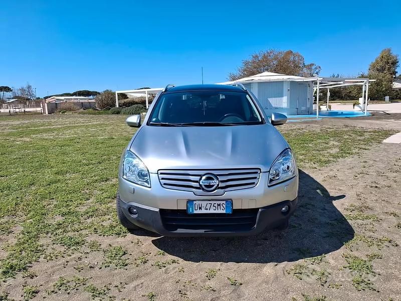 Usata Nissan Qashqai 150 CV (110 kW) 2009 Grigio SUV