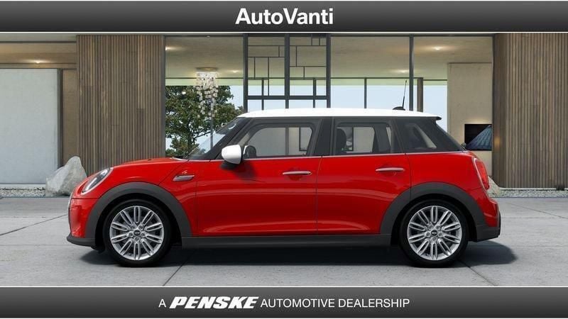 Usata Mini Cooper Classic 135 CV (99 kW) 2023 Rosso Utilitaria