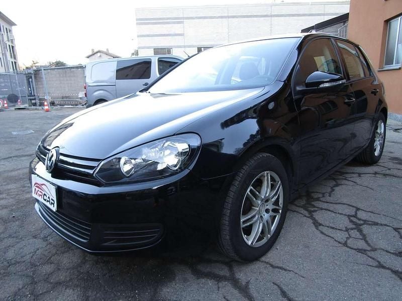 Nero metallizzato Usata 2012 VW Golf VI Business Tre volumi | 4999 € (Super prezzo) - Immagine 1/4